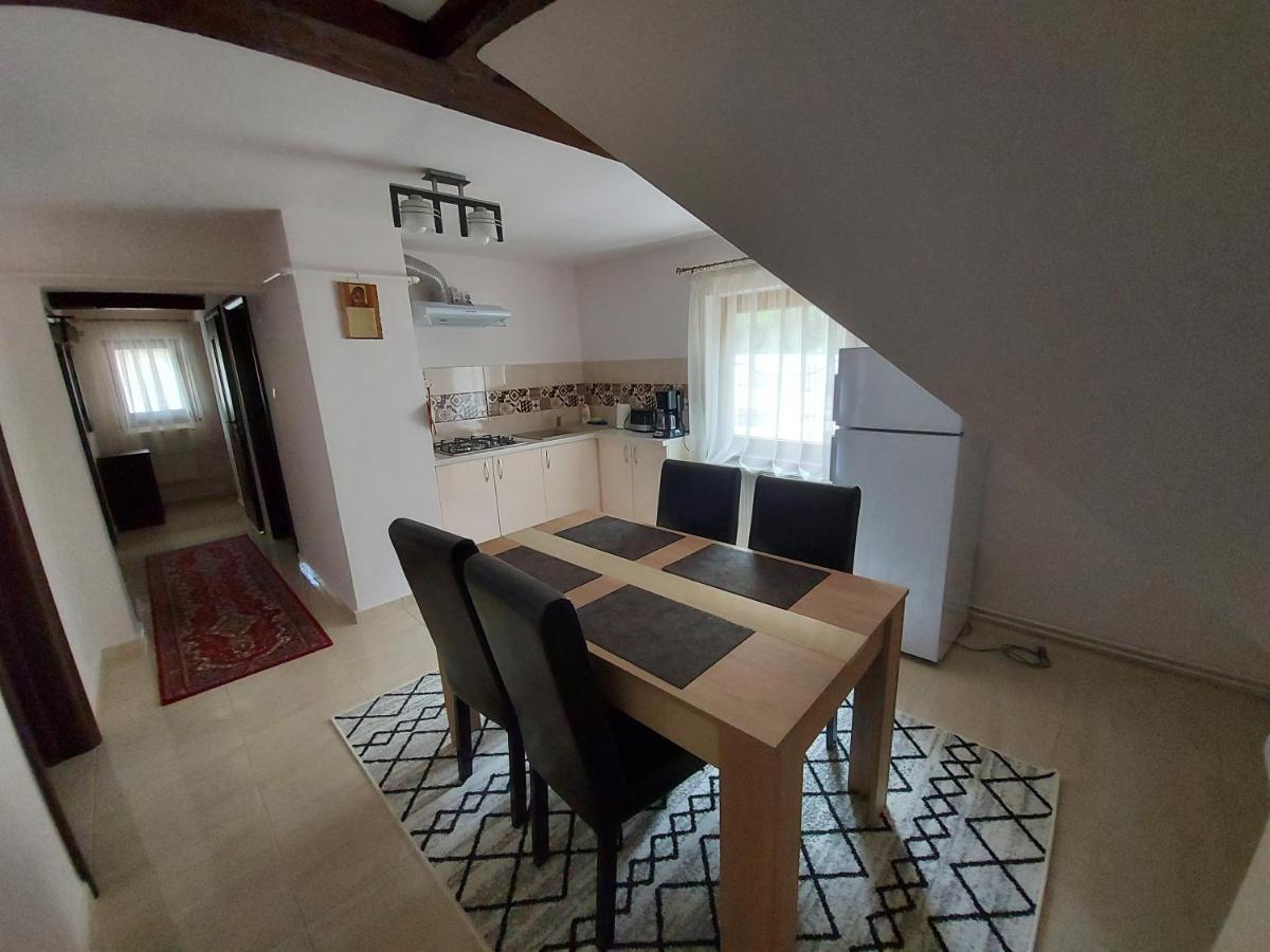 Apartament Matei Braşov Exterior foto
